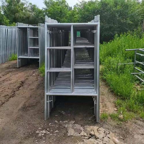 7m室外建筑镀锌脚手架 梯形门式工地施工活动架